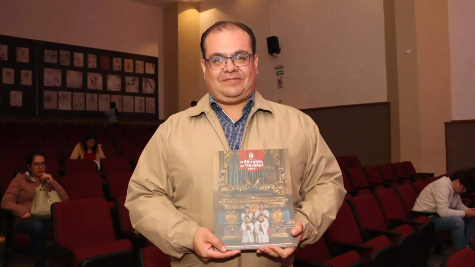 FOTO PRINCIPAL SJR Francisco Pájaro narró la celebración de la coronación de la Virgen